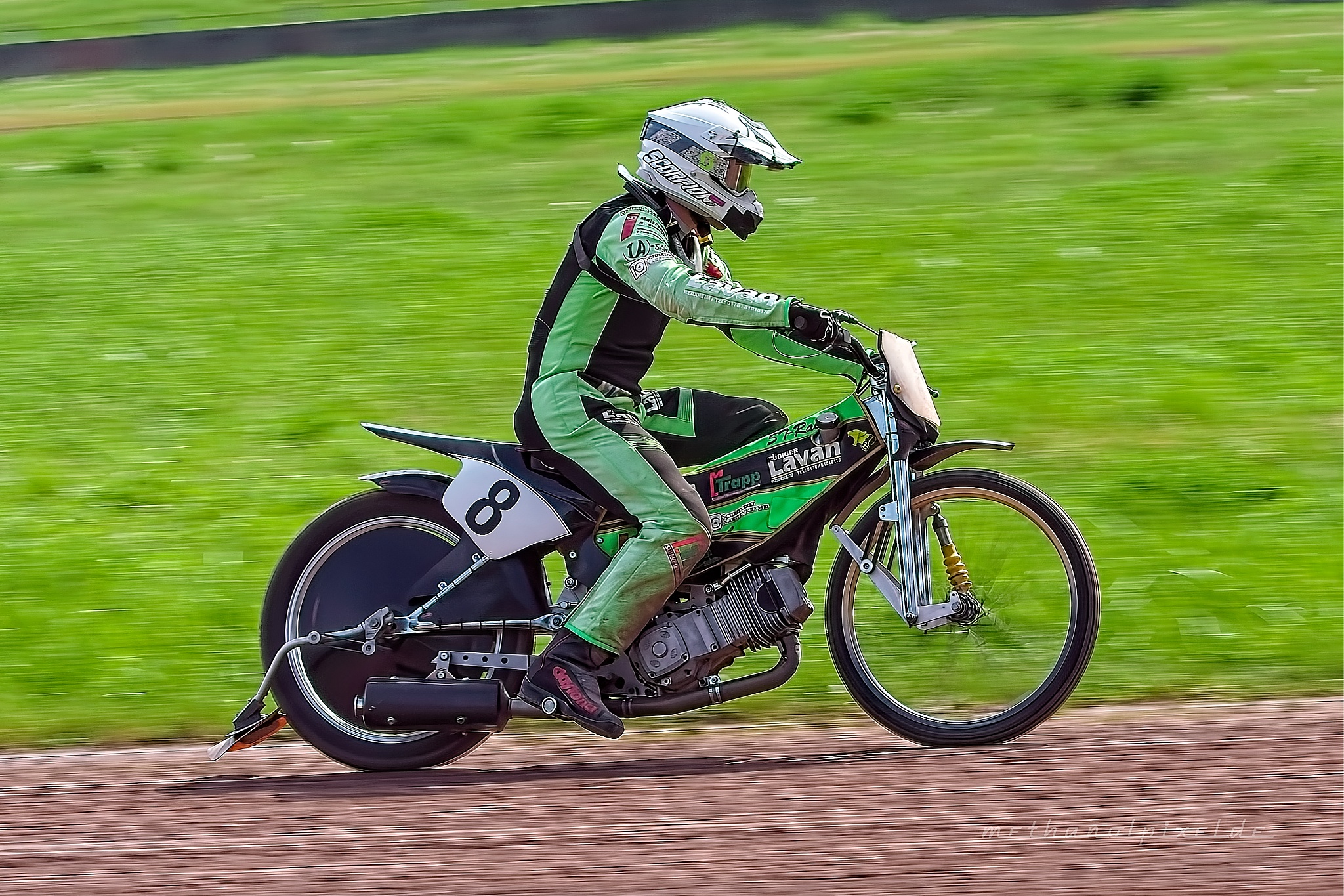 ILCE 7M4   A7405387 2048